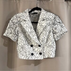 Women’s Llinarry Crop Top Lace Top